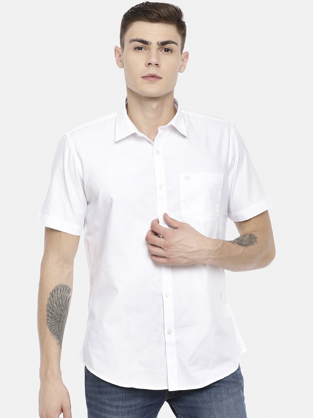 

Chennis Men White Slim Fit Solid Casual Shirt