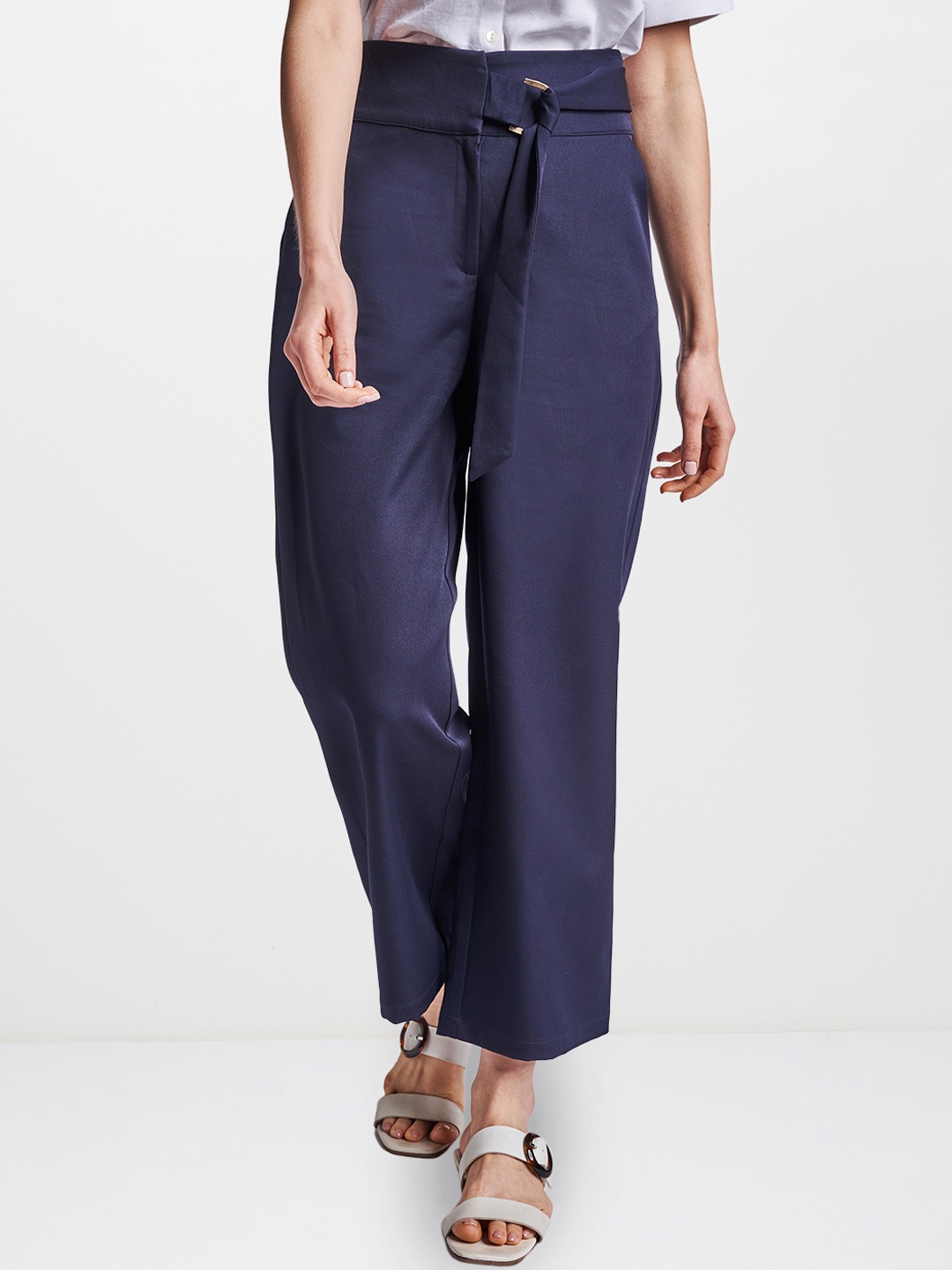 

AND Women Navy Blue Regular Fit Solid Peg Trousers