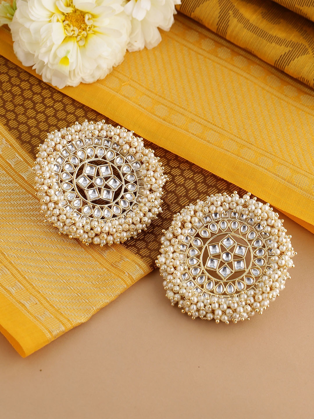 

Shoshaa Off-White Gold Plated Kundan Studded & Beaded Circular Drop Earrings