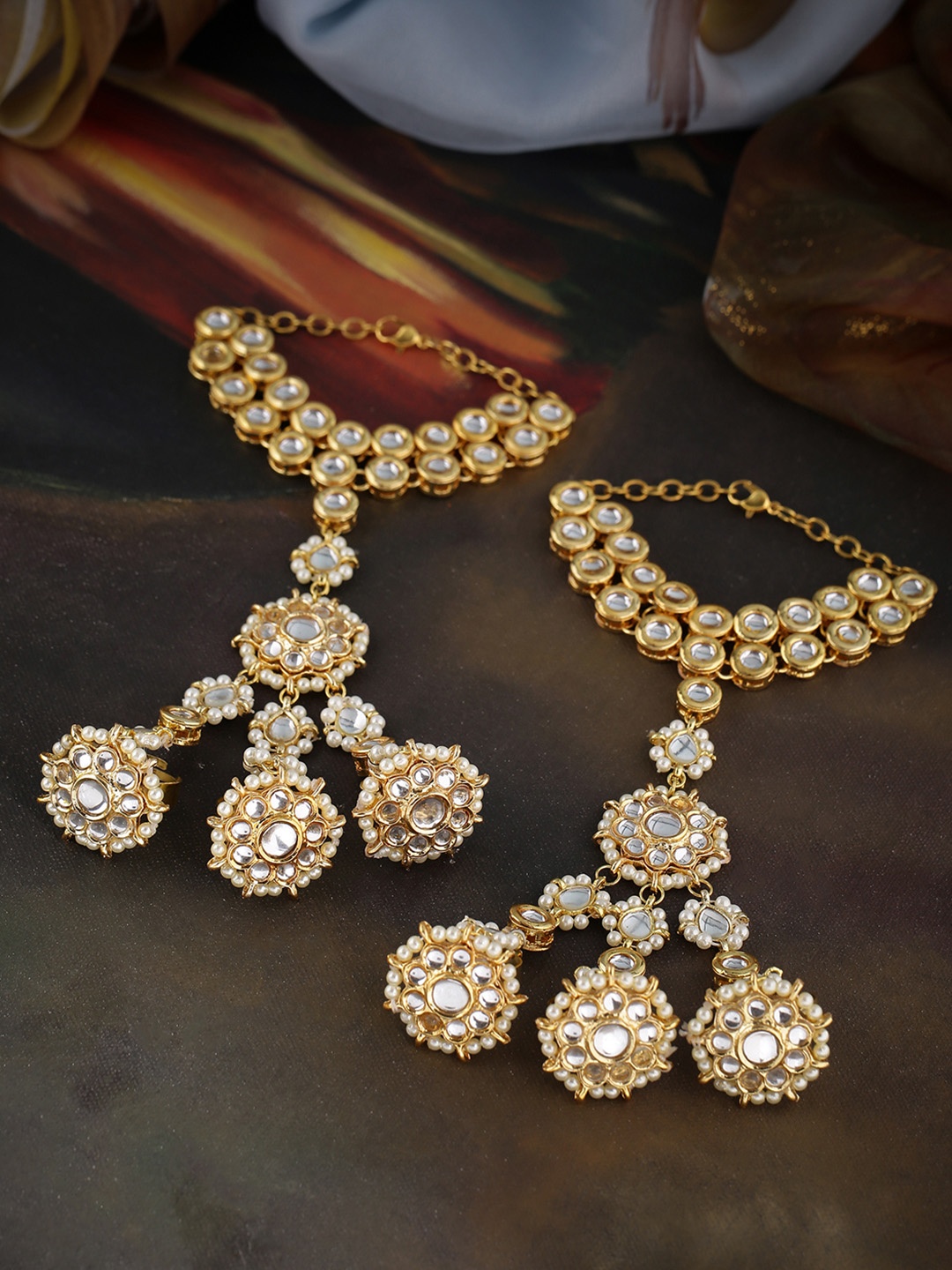 

Shoshaa Women Set of 2 Off-White Gold-Plated Kundan Studded & Beaded Ring Bracelet