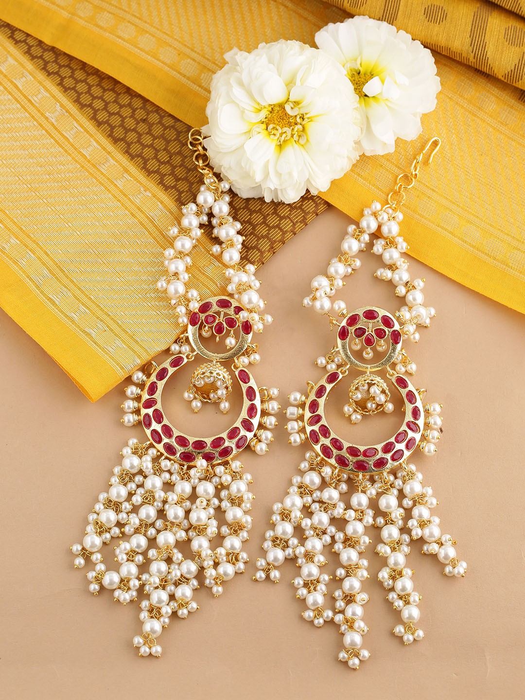 

Shoshaa Maroon & Off-White Gold-Plated Stone-Studded & Beaded Drop Earrings