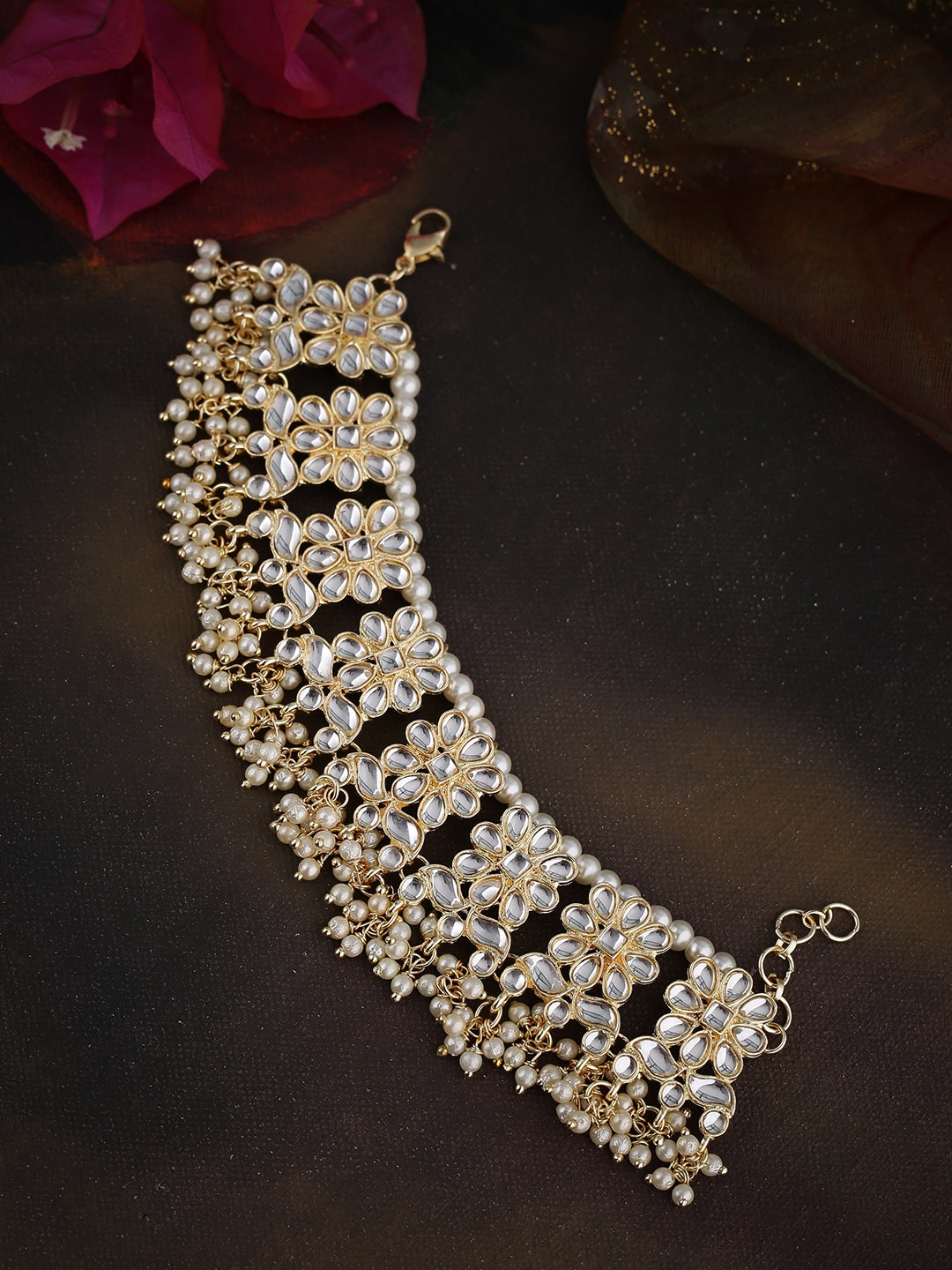 

Shoshaa Women Off-White Gold-Plated Kundan Studded & Beaded Bracelet