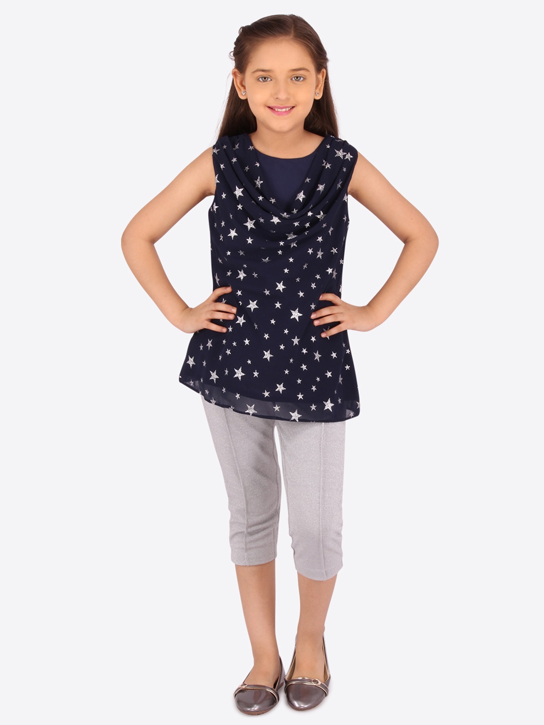 

CUTECUMBER Girls Navy Blue & Grey Printed Top with Capris