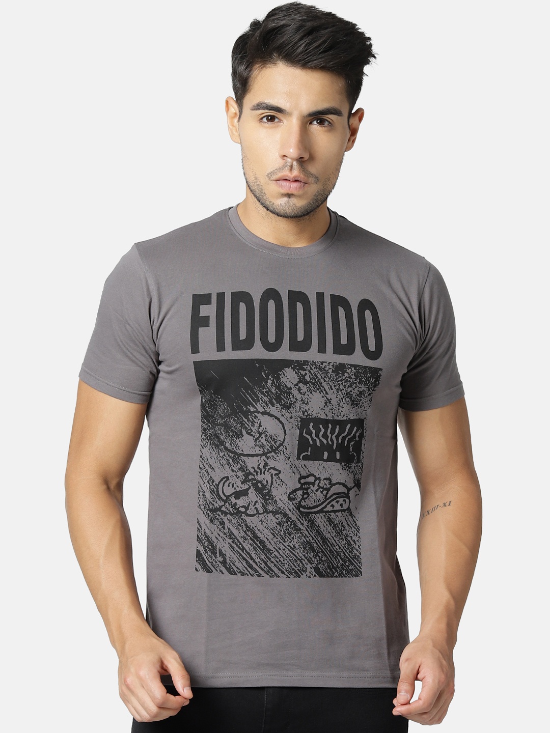 

FIDO DIDO Men Grey Printed Round Neck Pure Cotton T-shirt