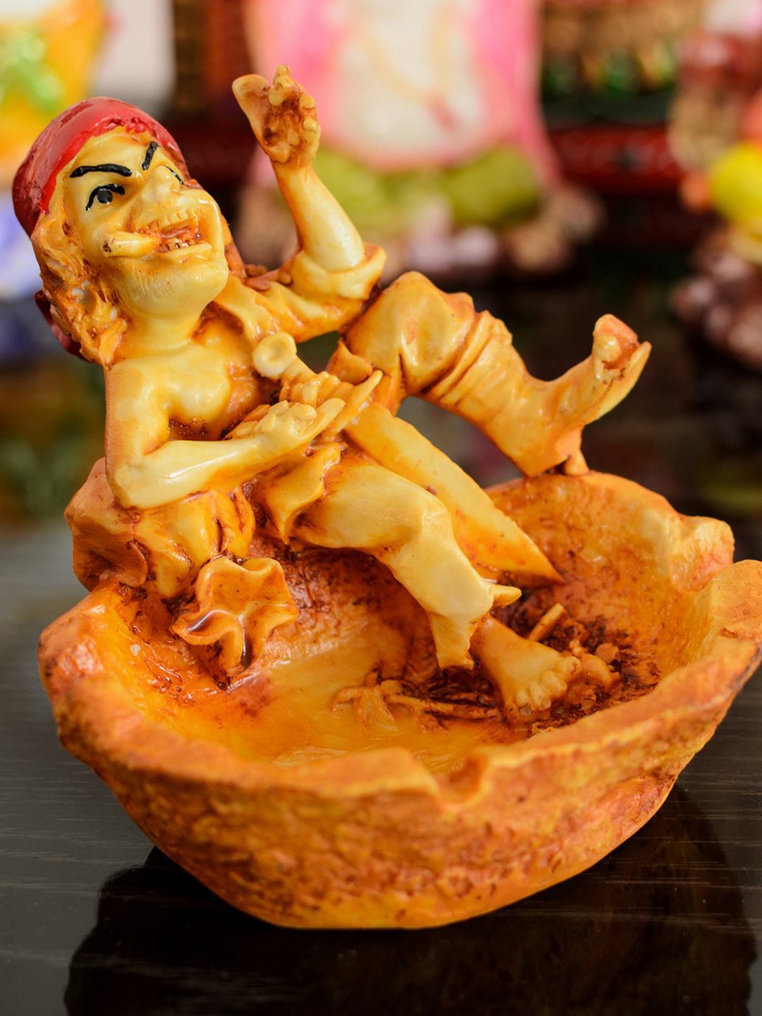 

eCraftIndia Tan Brown Pirate Design Handcrafted Ash Tray