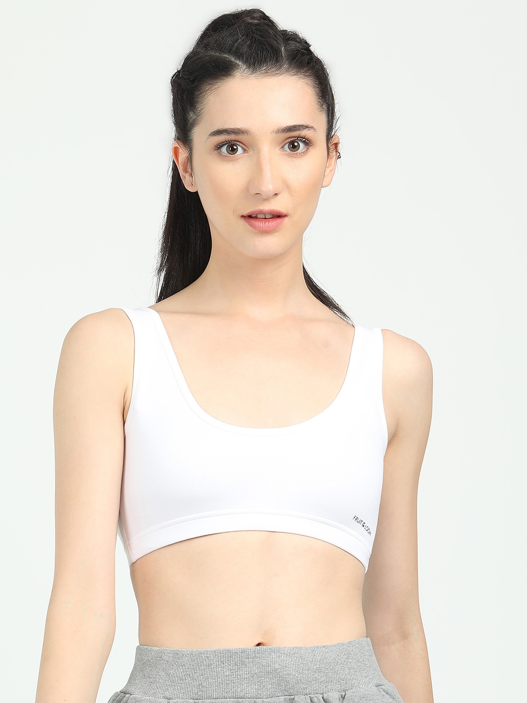 

Fruit of the loom White Solid Non-Wired Non Padded Sports Bra FSTS01-N-A1S2