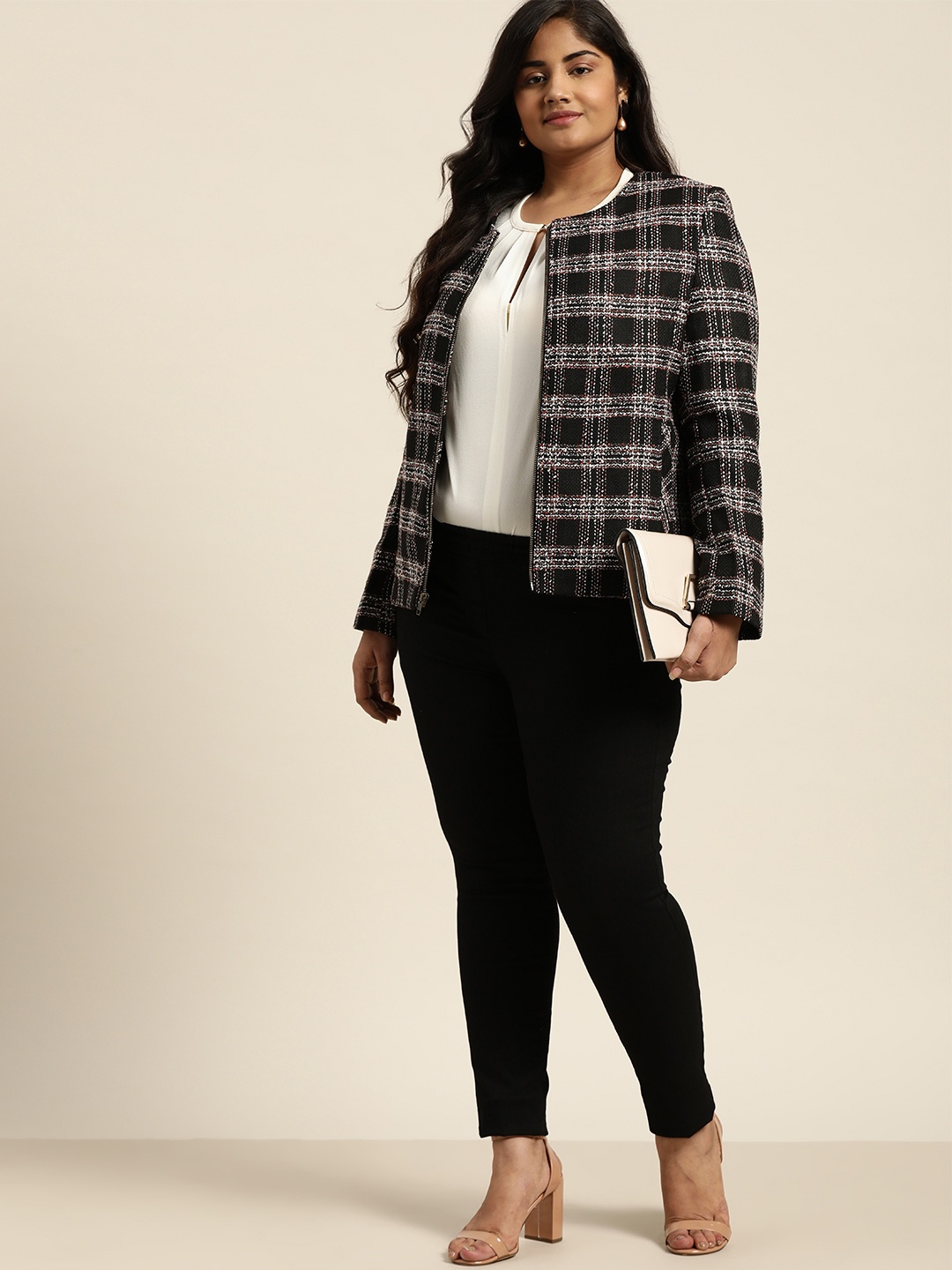 

Sztori Women Black & White Checked Tailored Jacket