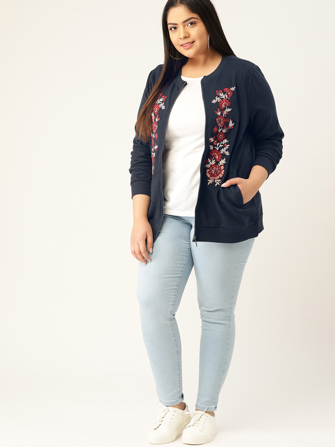 

Sztori Plus Size Women Navy Blue & Pink Embroidered Sweatshirt