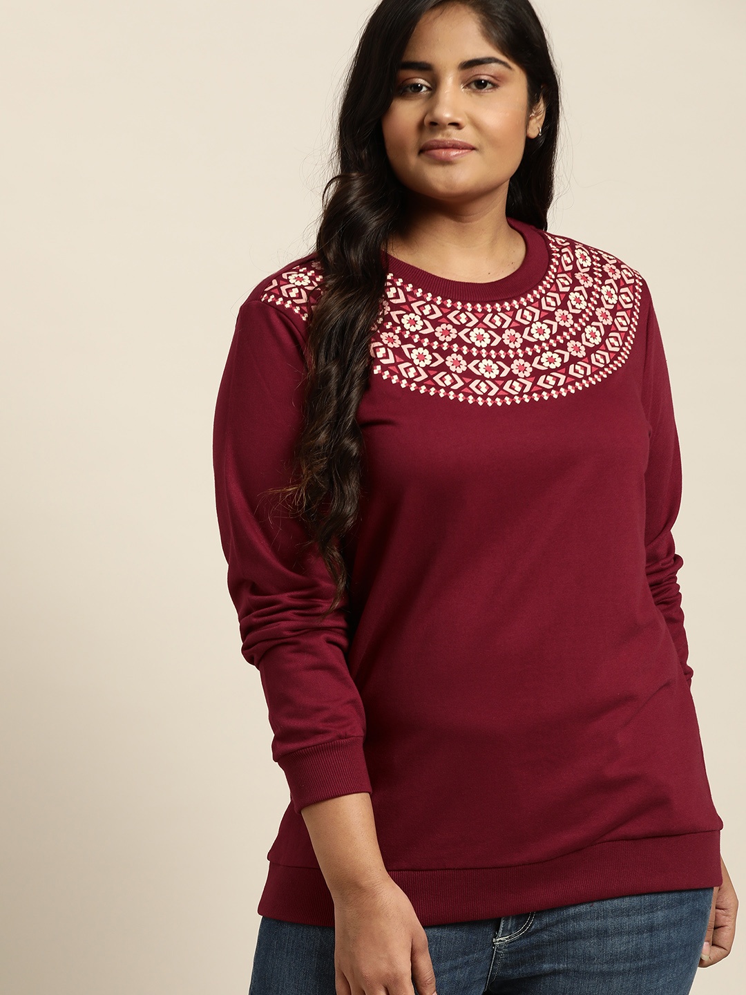 

Sztori Women Maroon Solid Plus Size Sweatshirt With Printed Detail