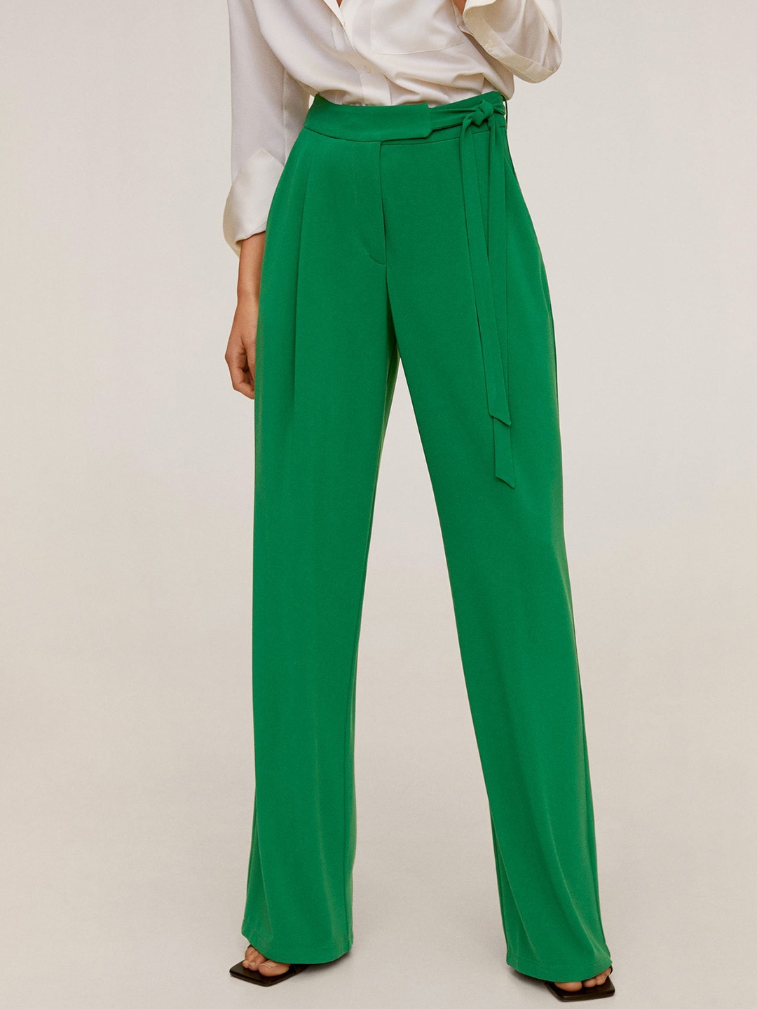 

MANGO Women Green Regular Fit Solid Trousers