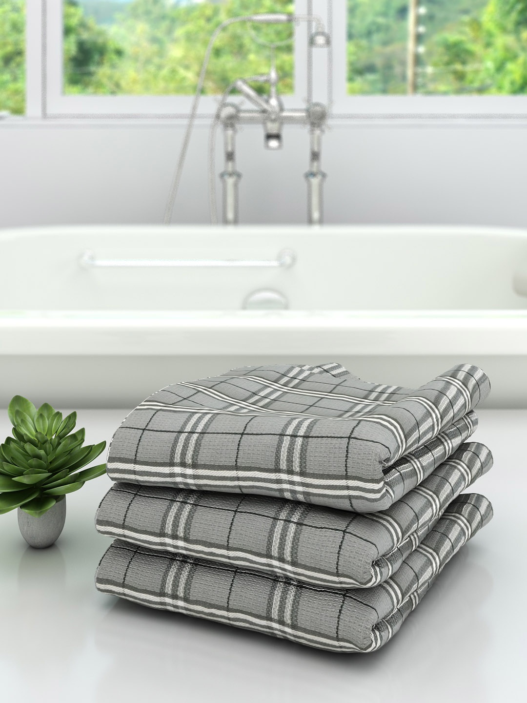 

Athom Trendz Unisex Set Of 3 Grey & White Checked Premium Bath Towels