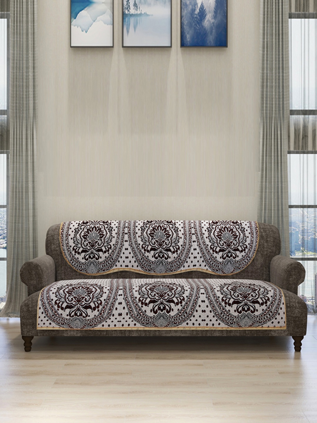 

ROMEE Set Of 6 White & maroon Self-Design Sofa Cover