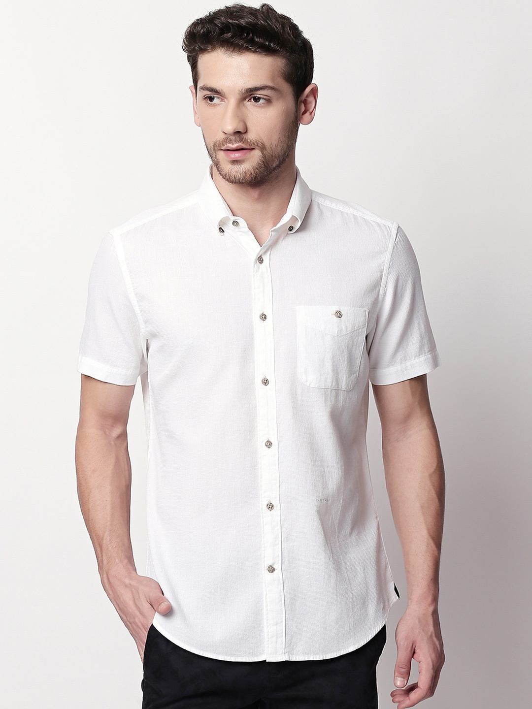 

RARE RABBIT Men White Tailored Fit Solid Casual Shirt