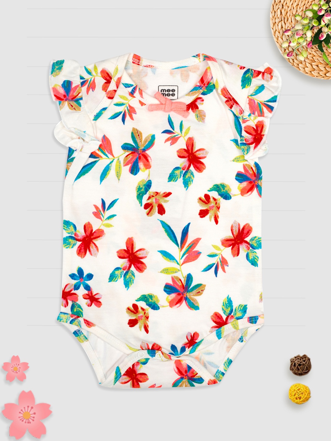 

MeeMee Infant Girls White & Green Printed Bodysuit