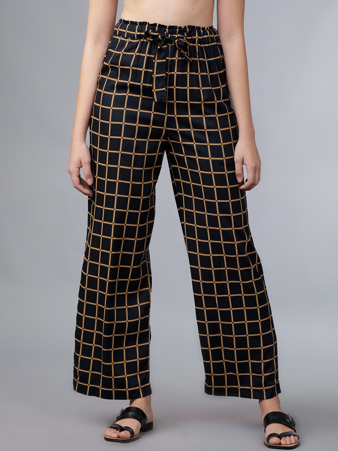 

Tokyo Talkies Women Black & Brown Regular Fit Checked Parallel Trousers