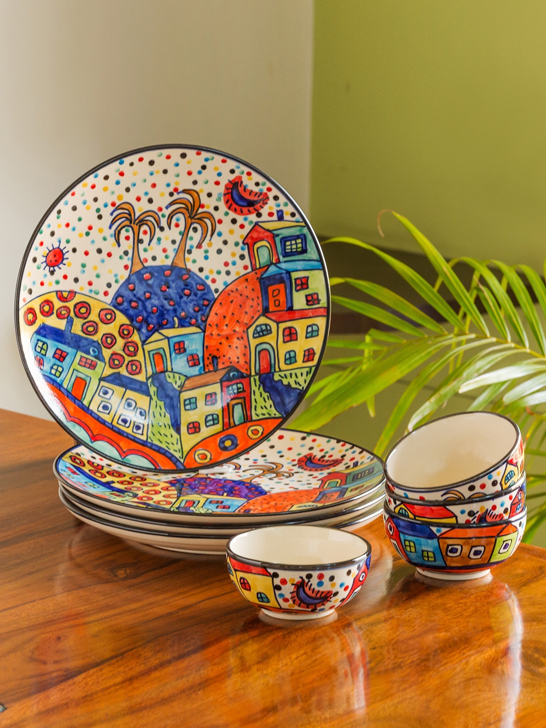 

ExclusiveLane St Of 8 Hut Dining Hand-Painted Ceramic Dinner Plates With Serving Bowls, Beige