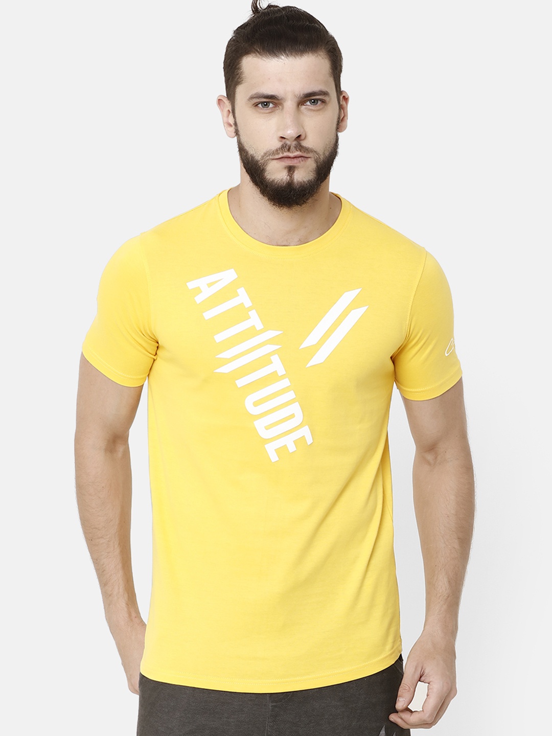 

ATTIITUDE Men Yellow Printed Round Neck Pure Cotton Slim Fit T-shirt