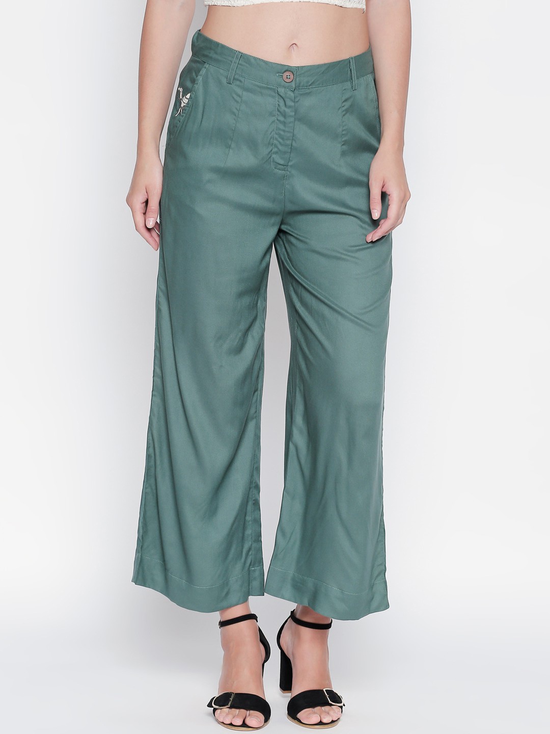 

AKKRITI BY PANTALOONS Women Green Regular Fit Solid Culottes
