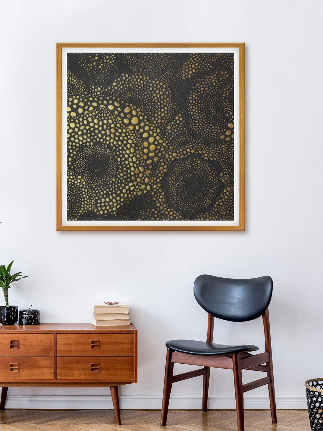 

999Store Gold-Toned & Black Abstract Canvas Wall Art