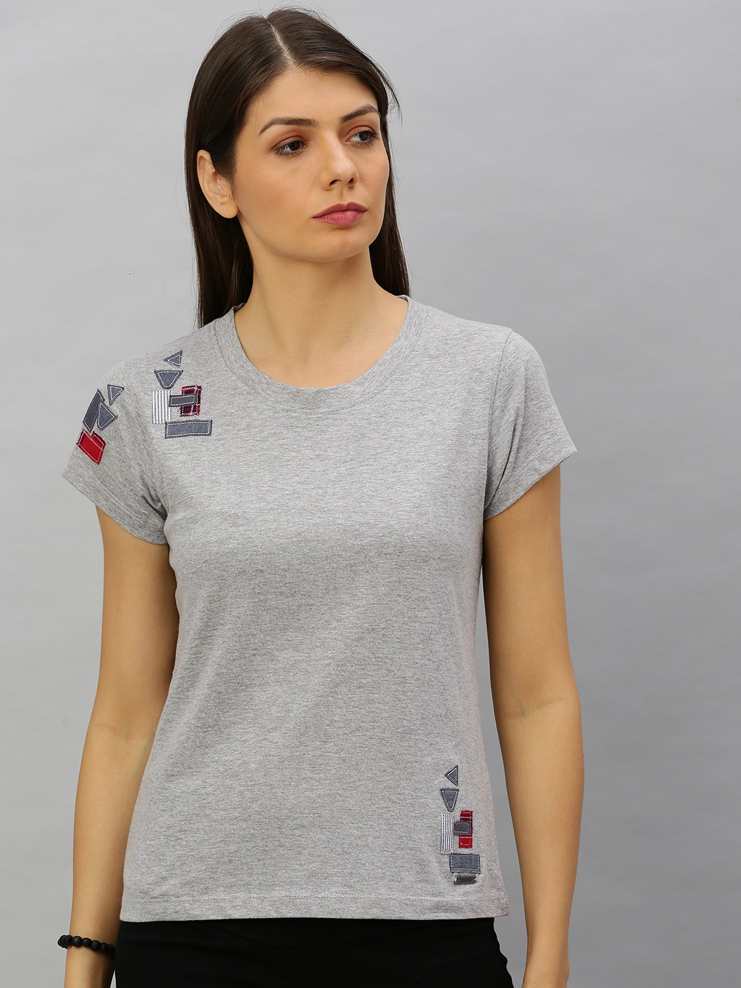 

Roadster Women Grey Melange Solid Round Neck T-shirt with Printed Detail
