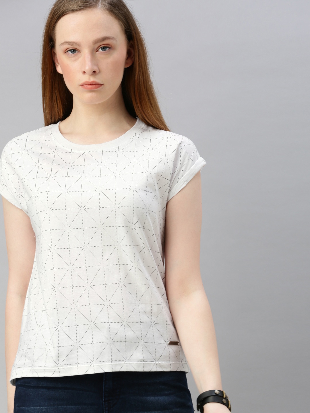 

Roadster Women Off-White & Black Printed Round Neck T-shirt
