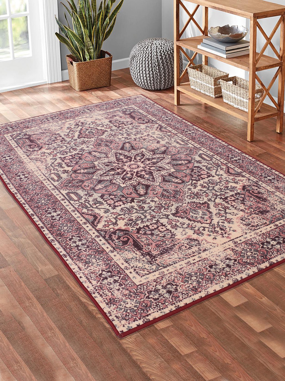 

RUGSMITH Beige & Maroon Premium Classical Pattern Shibori Madallion Carpet