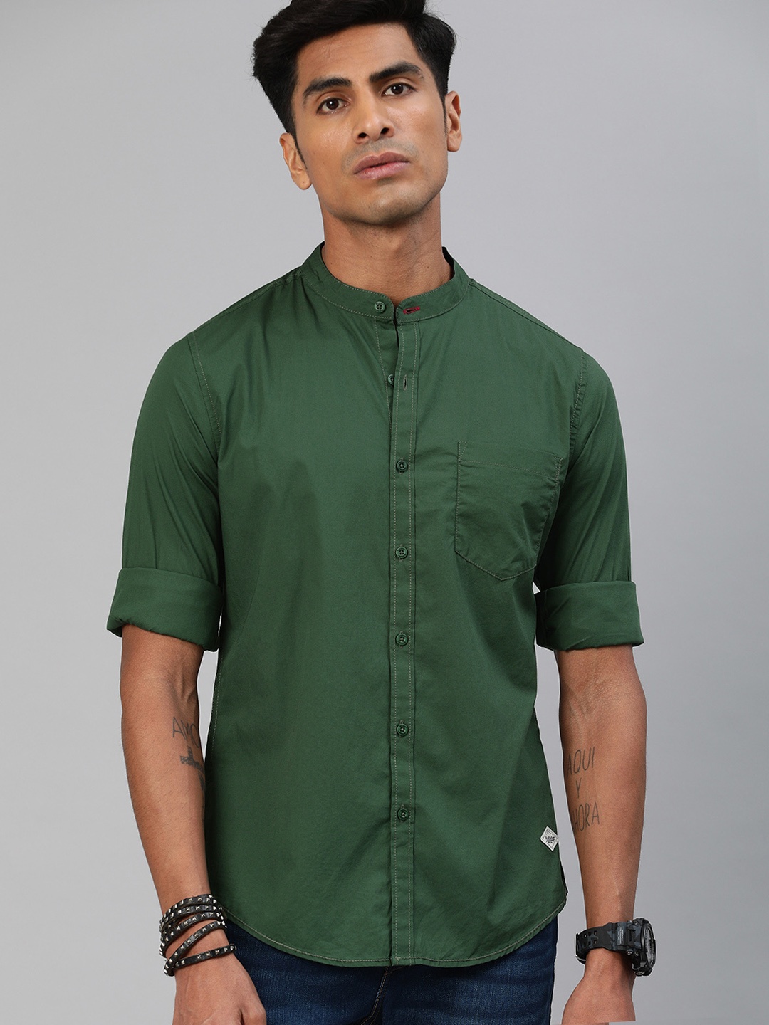 

Roadster Men Teal Green Regular Fit Solid Casual Shirt