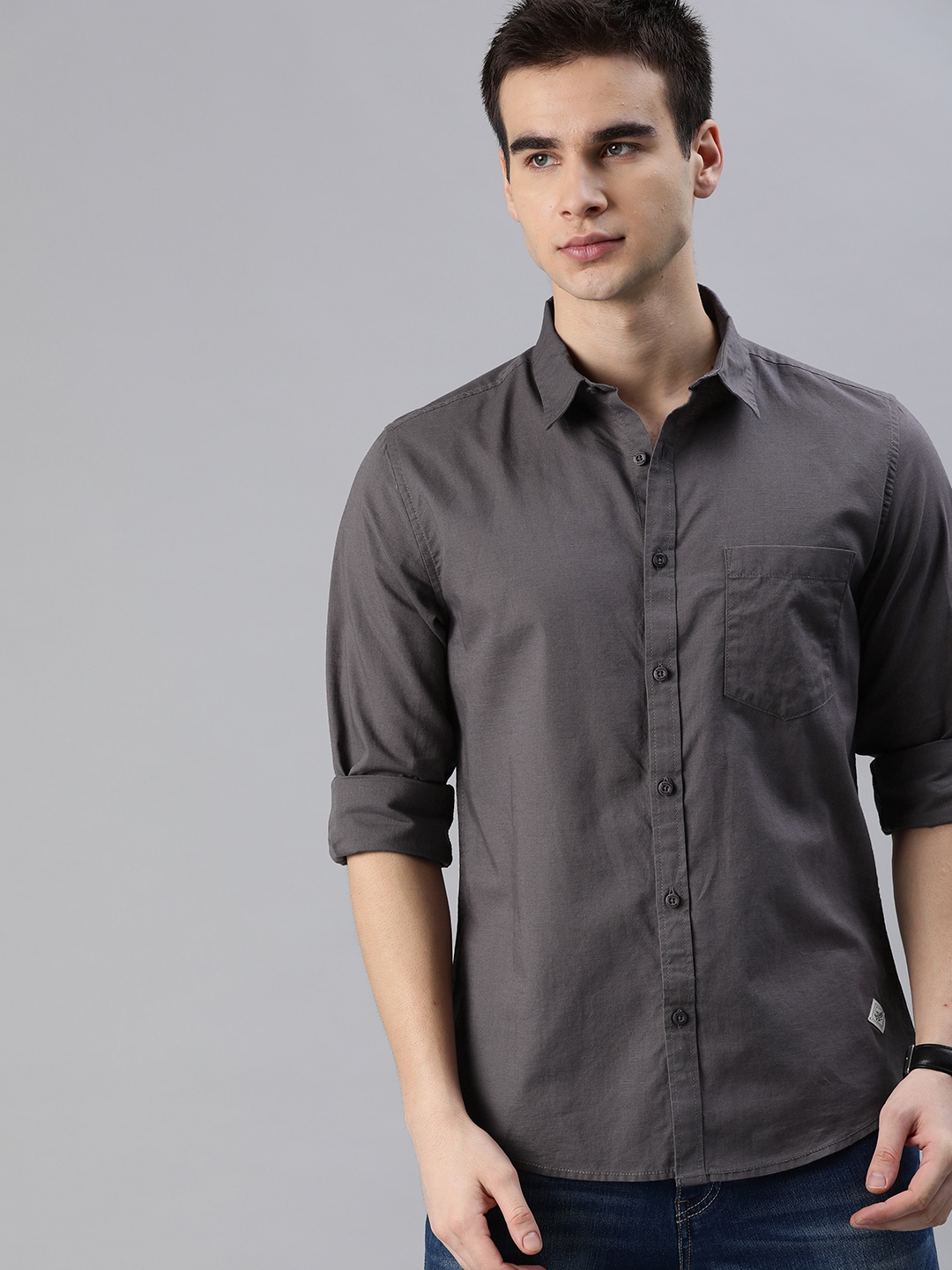 

Roadster Men Charcoal Regular Fit Solid Casual Shirt
