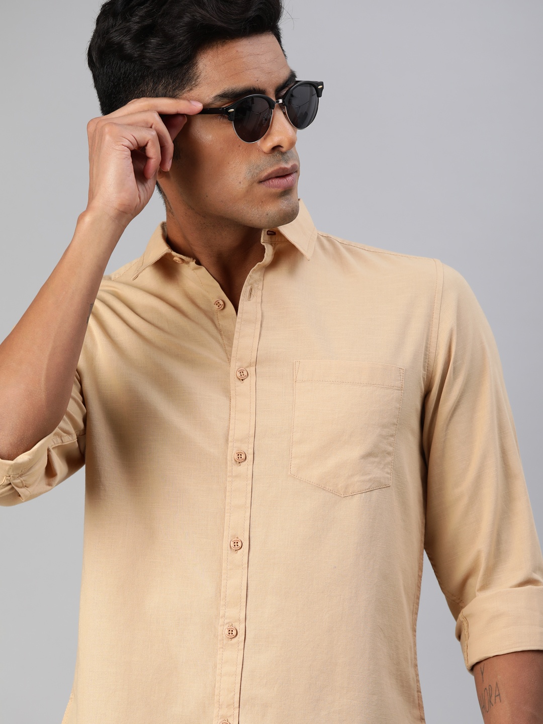 

Roadster Men Beige Regular Fit Solid Sustainable Casual Shirt