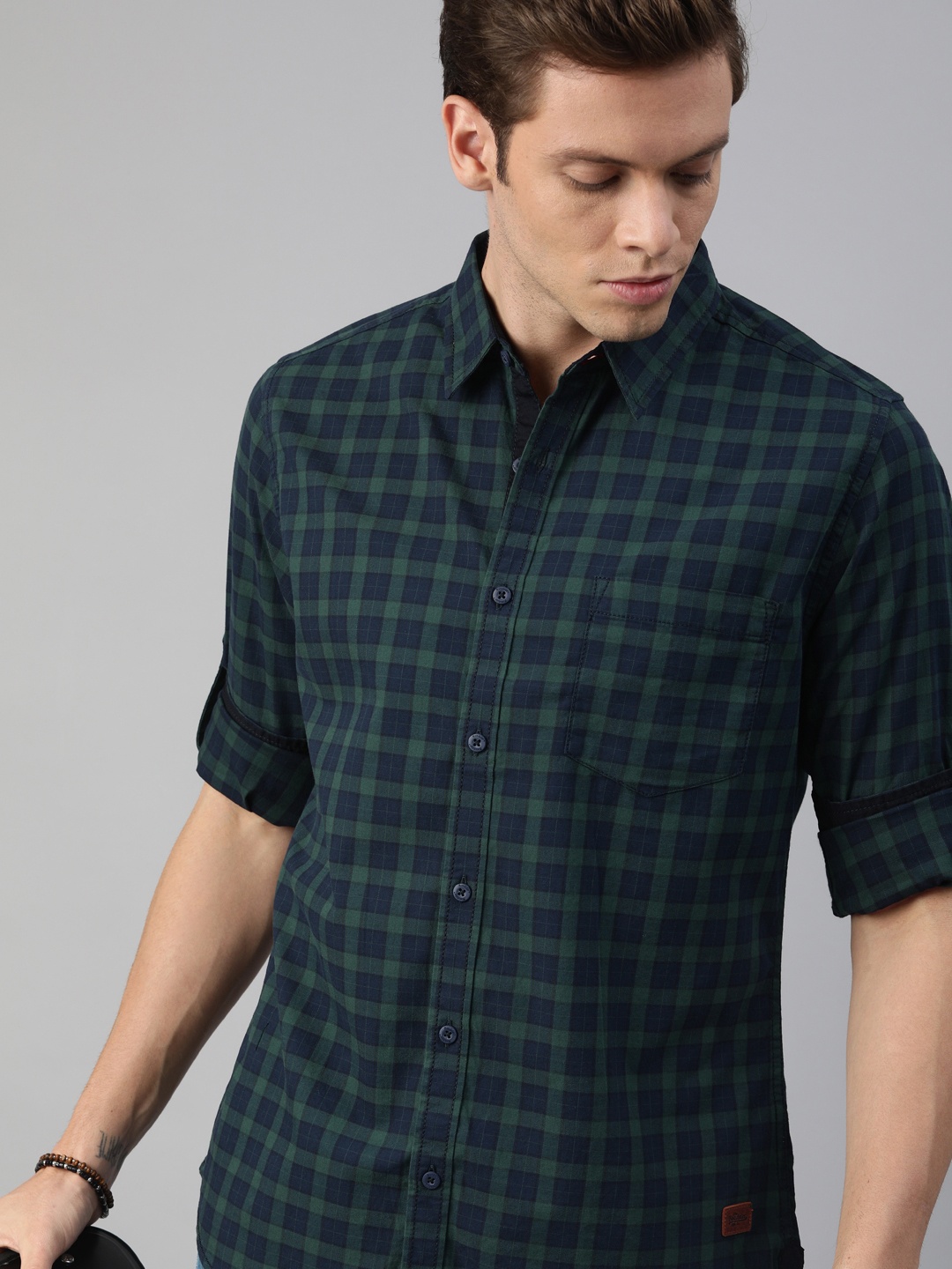 

Roadster Men Green Nancy Regular Fit Checked Casual Shirt