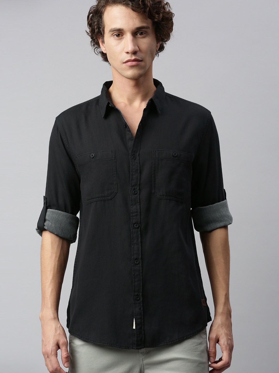 

Roadster Men Black Regular Fit Solid Casual Shirt