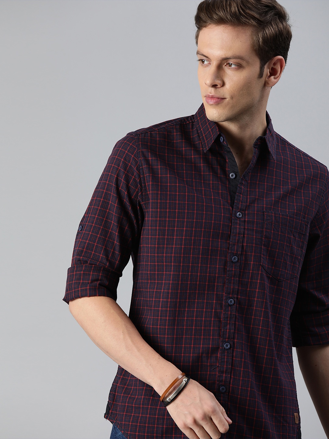 

Roadster Men Red & Navy Blue Regular Fit Checked Sustainable Casual Shirt