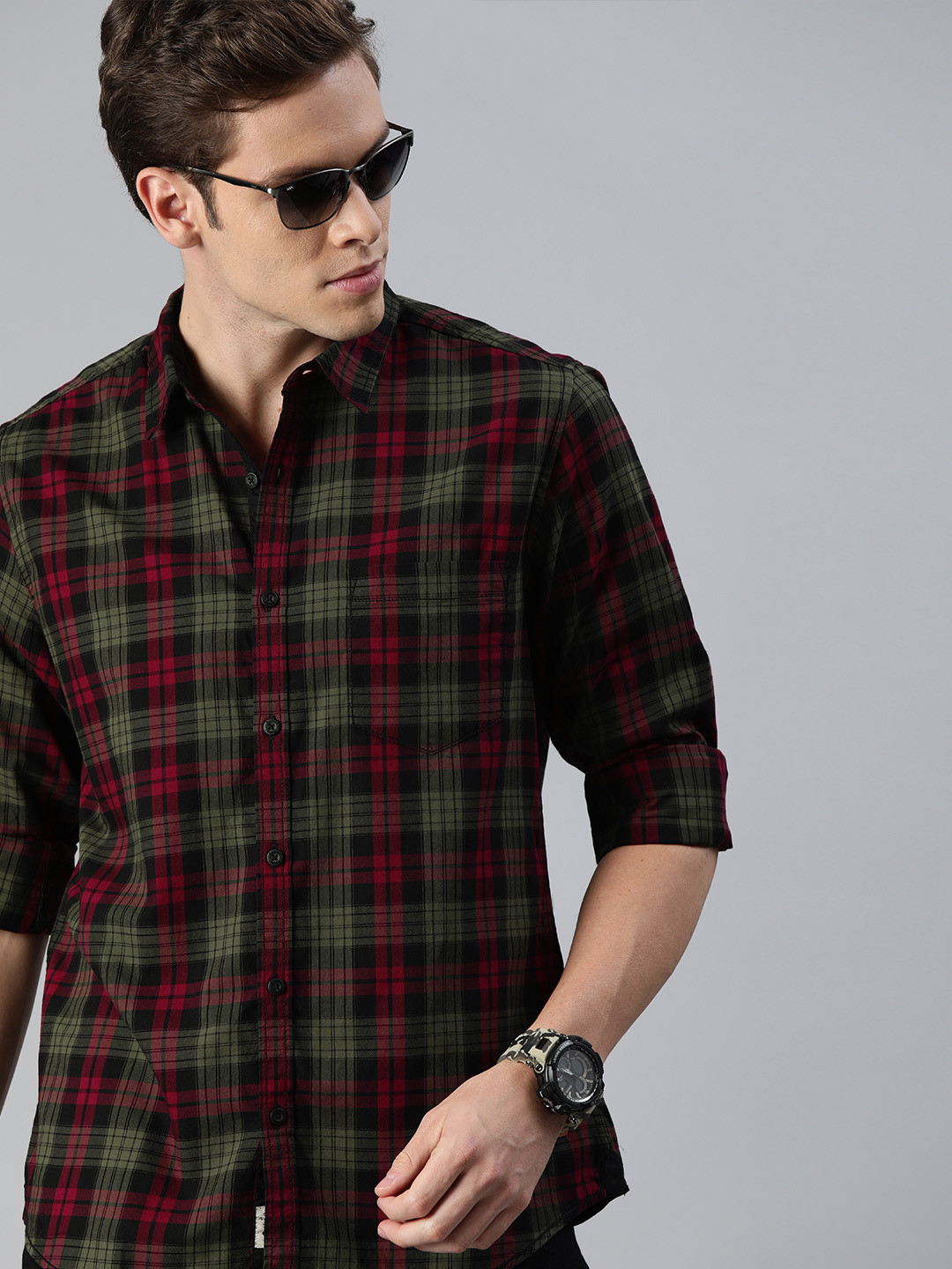 

Roadster Men Maroon & Olive Green Regular Fit Checked Sustainable Casual Shirt