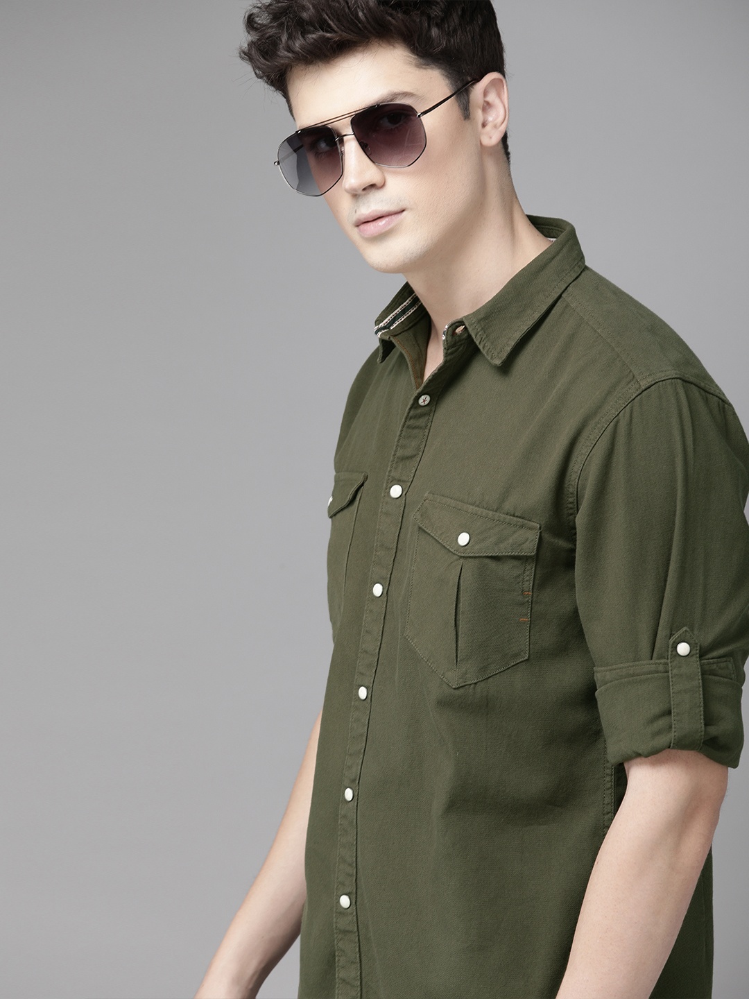 

Roadster Men Olive Green Regular Fit Solid Sustainable Casual Shirt