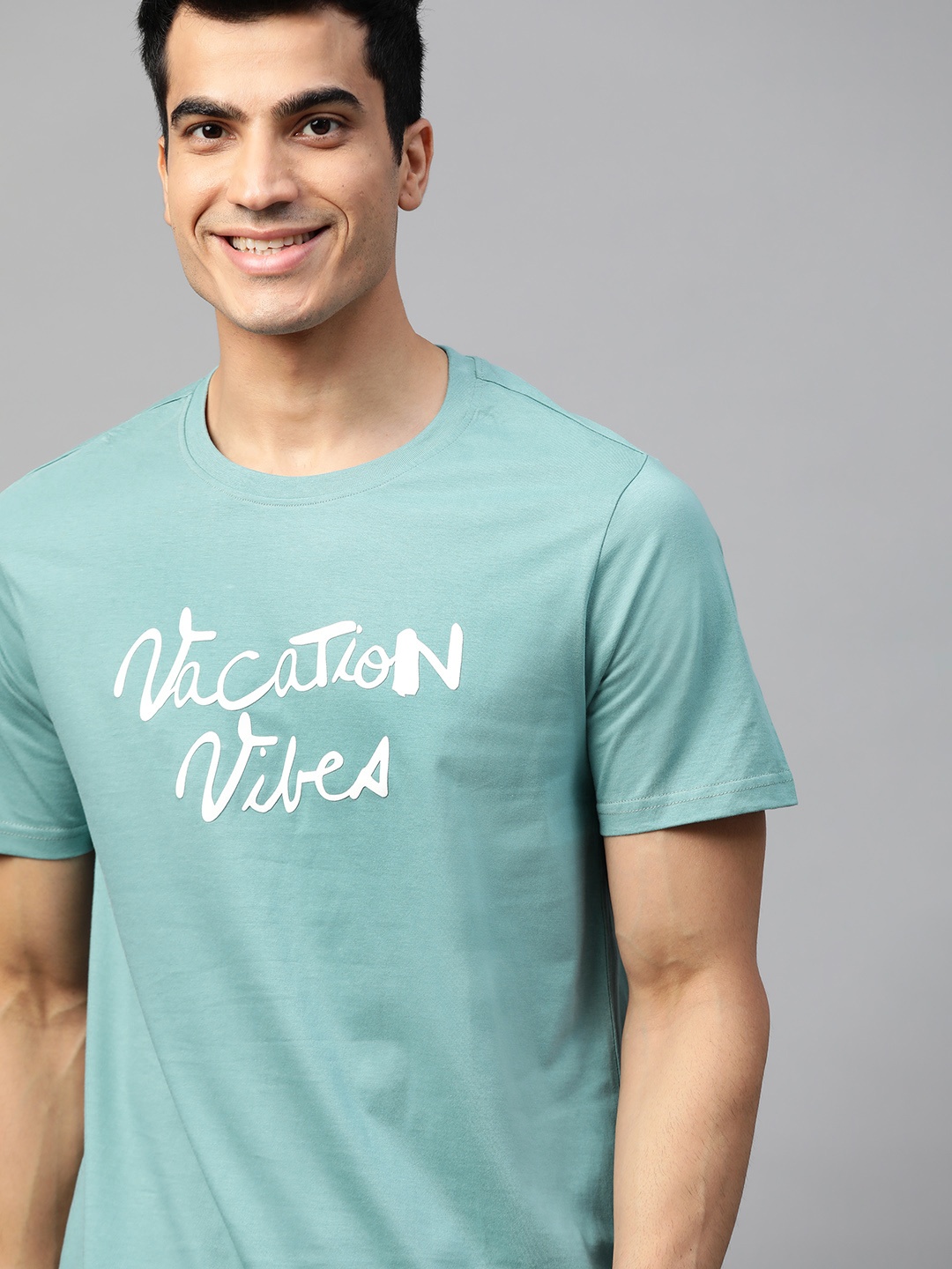 

Mast & Harbour Men Blue Printed Round Neck T-shirt