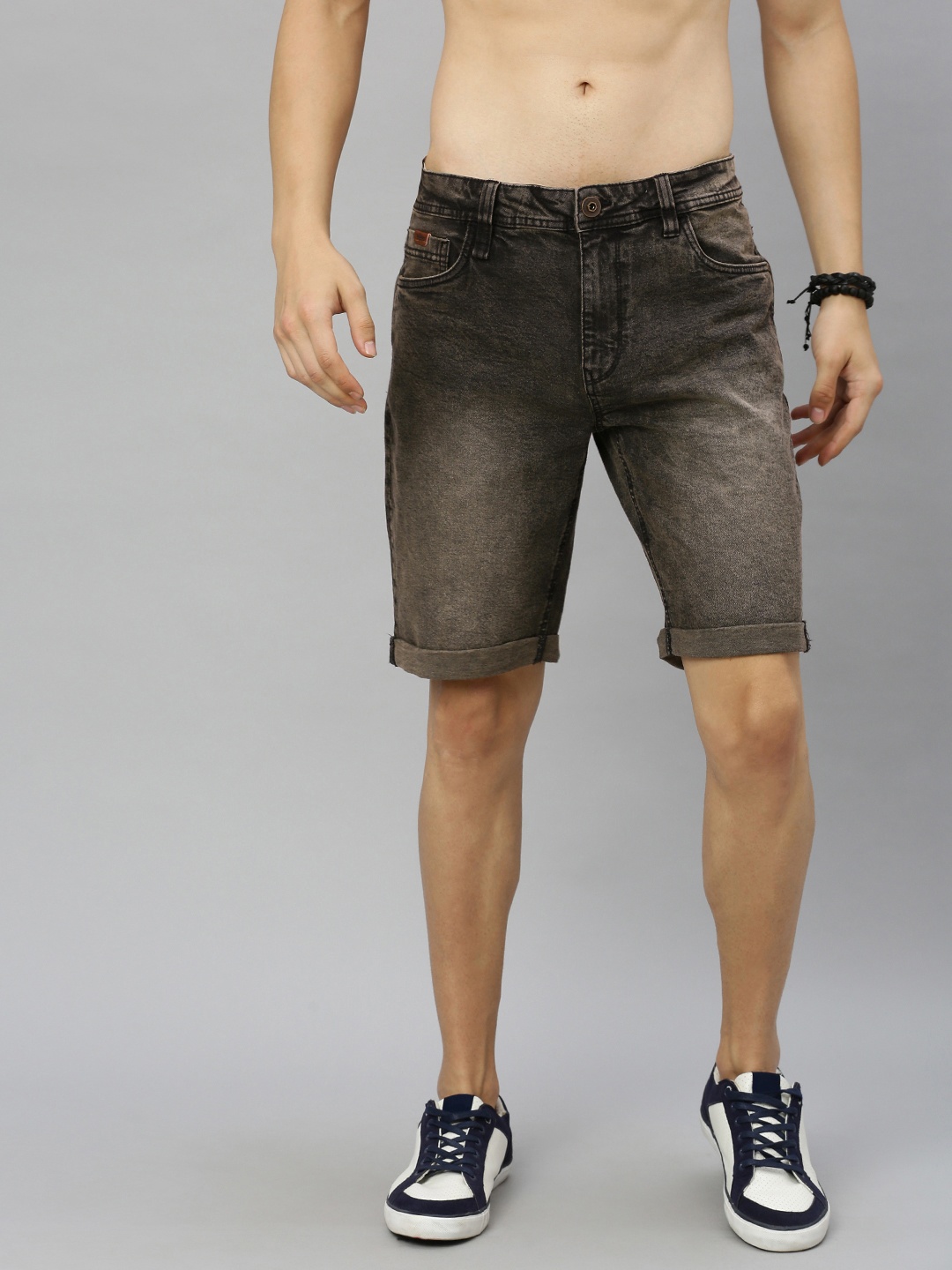 

Roadster Men Black Washed Regular Fit Denim Shorts