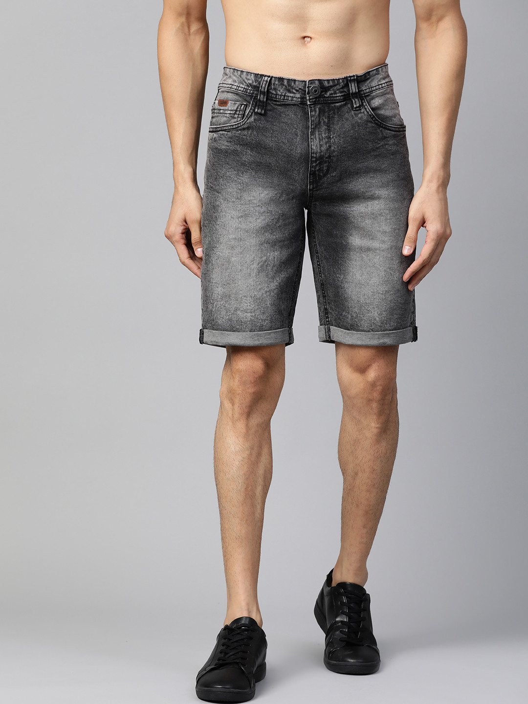 

Roadster Men Charcoal Grey Washed Regular Fit Denim Shorts