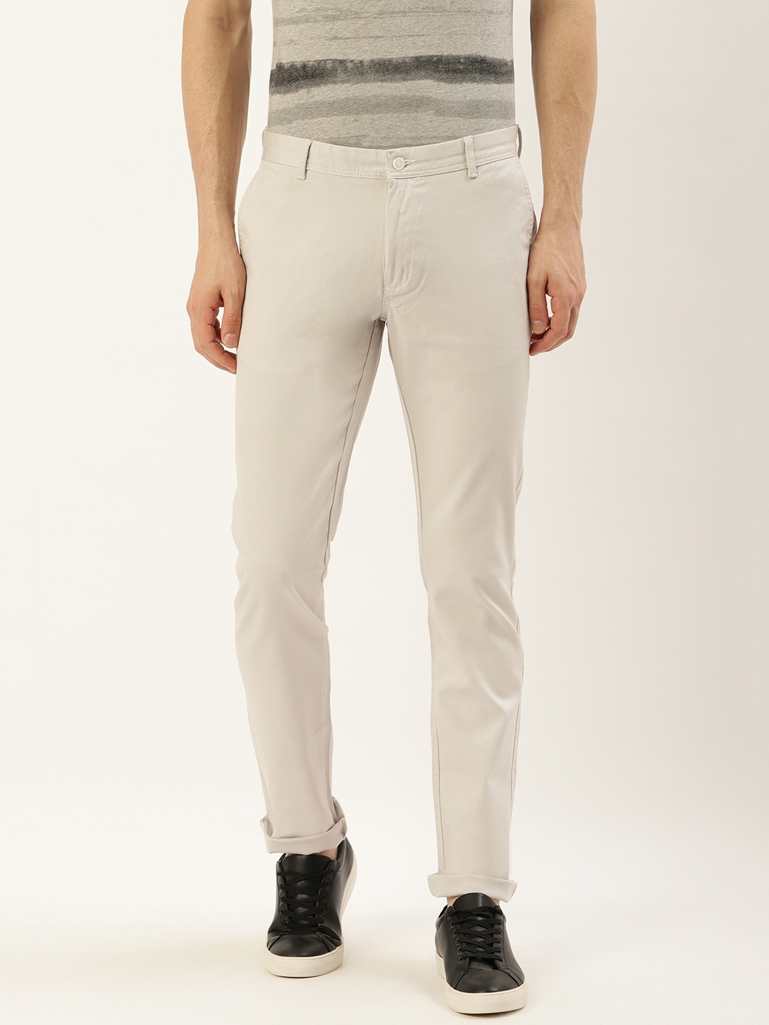 

Blackberrys Men Off-White Sharp Regular Fit Solid Regular Trousers