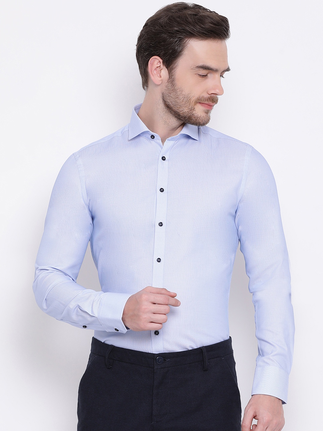 

Bruun & Stengade Men Blue Slim Fit Solid Formal Shirt