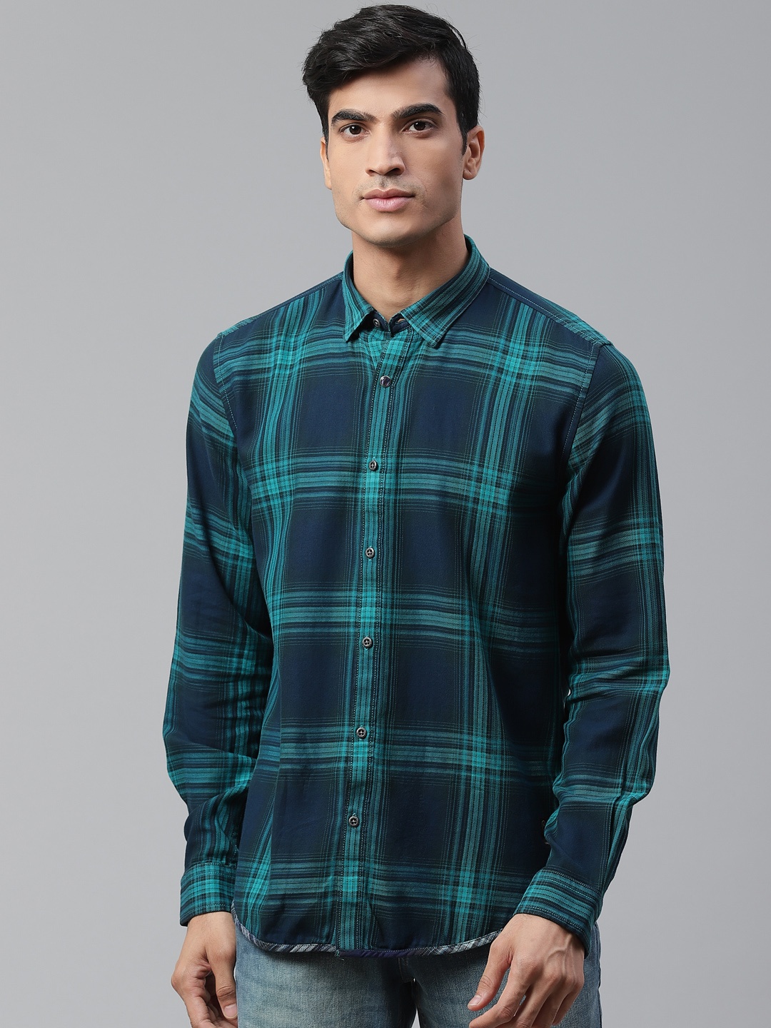 

Blackberrys Men Green & Navy Blue Slim Fit Checked Casual Shirt