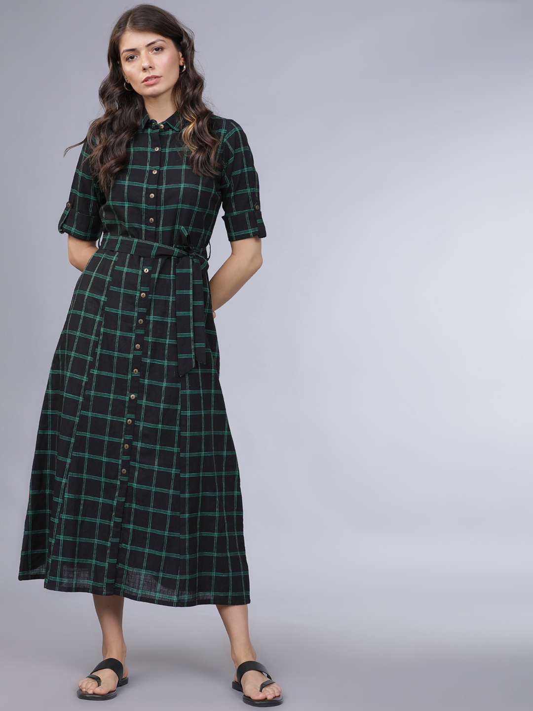 

Vishudh Women Black & Green Checked A-Line Dress