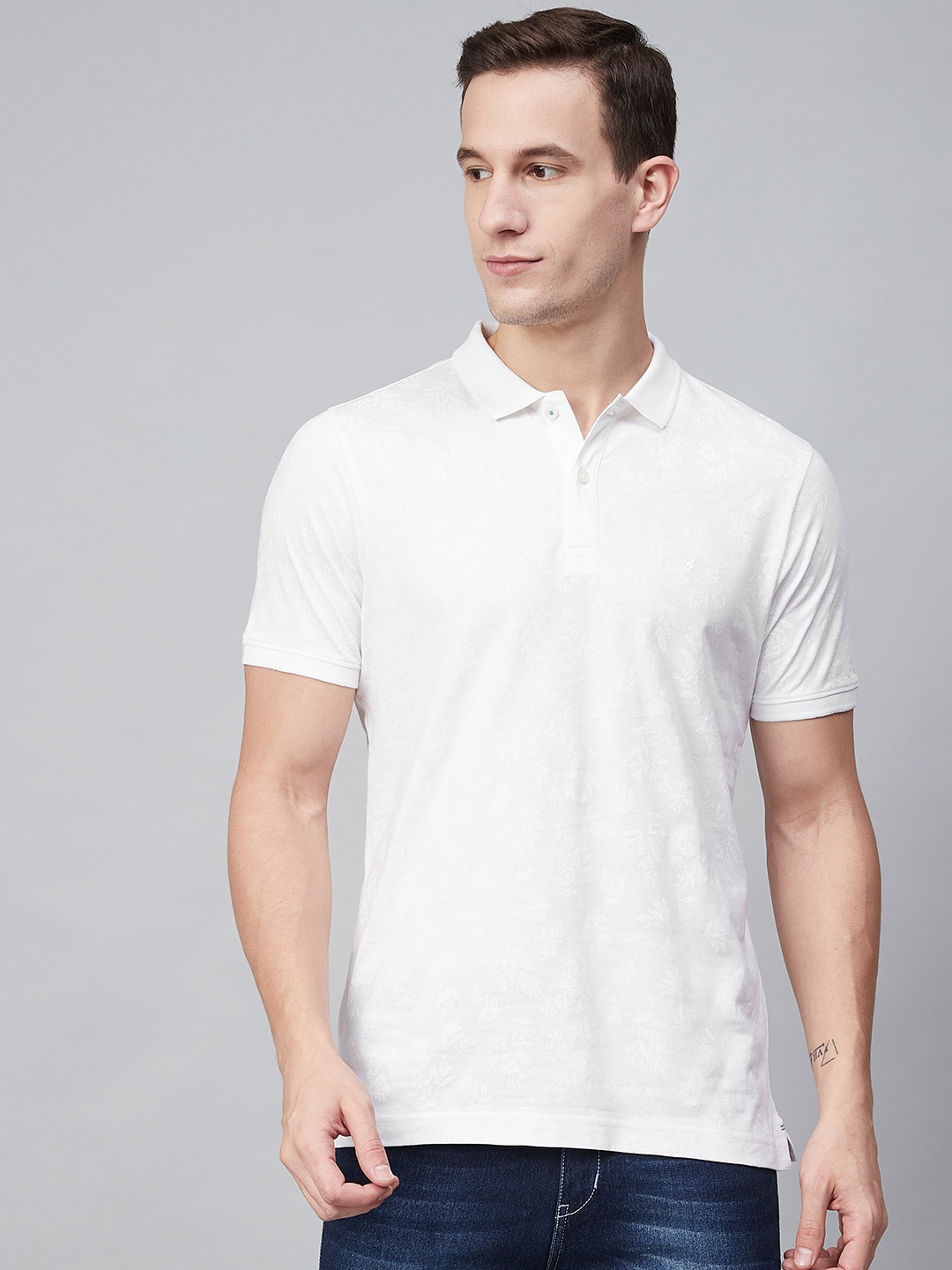 

Blackberrys Men White Floral Print Polo Collar T-shirt
