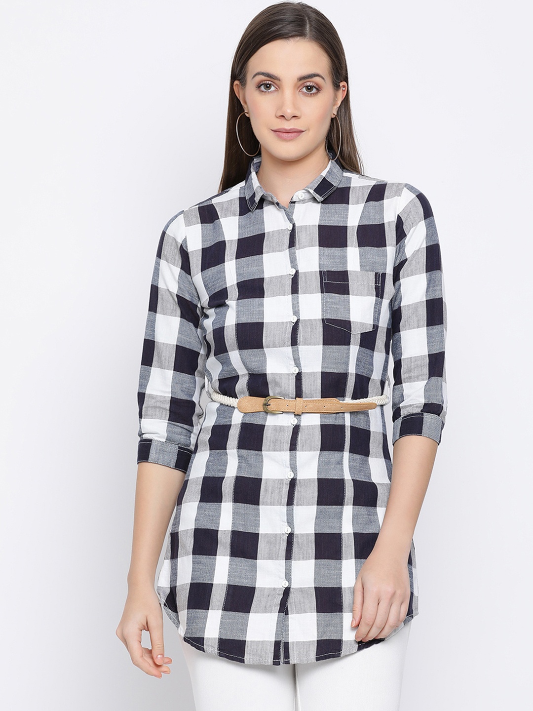 

Crimsoune Club Women White & Navy Blue Slim Fit Checked Casual Cotton Shirt