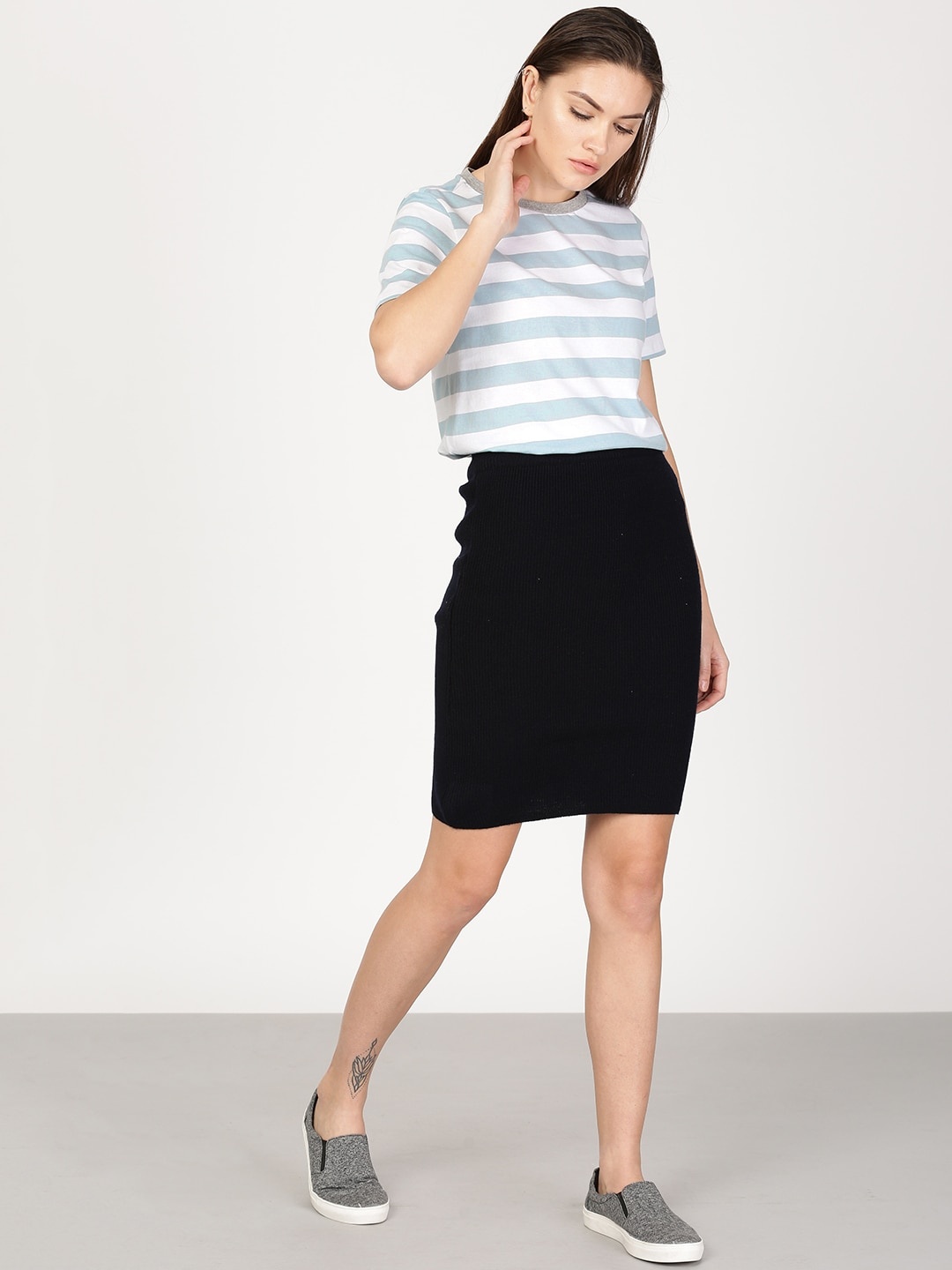 

ether Women Blue White Striped Round Neck Pure Cotton T-shirt