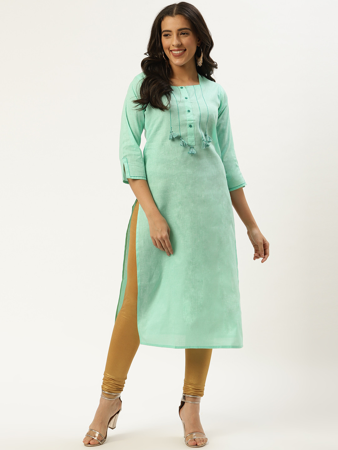 

Nayo Women Green Solid Straight Kurta
