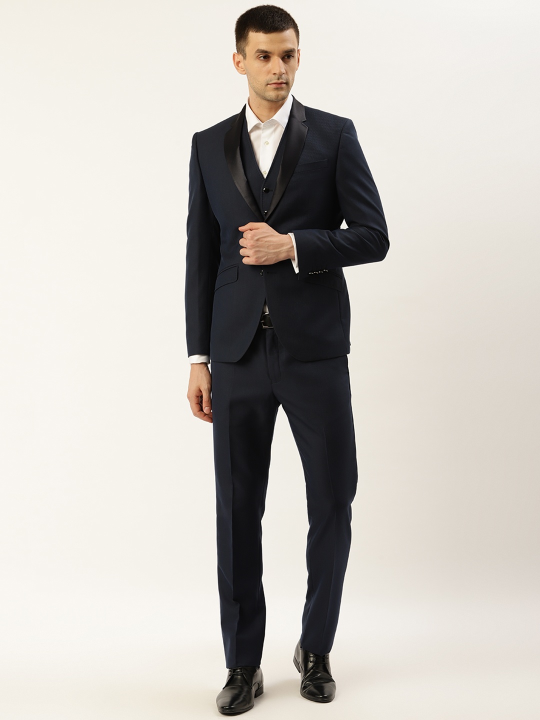 

Blackberrys Men Navy Blue Slim Fit Solid Single-Breasted Three-Piece Partywear Tuxedo
