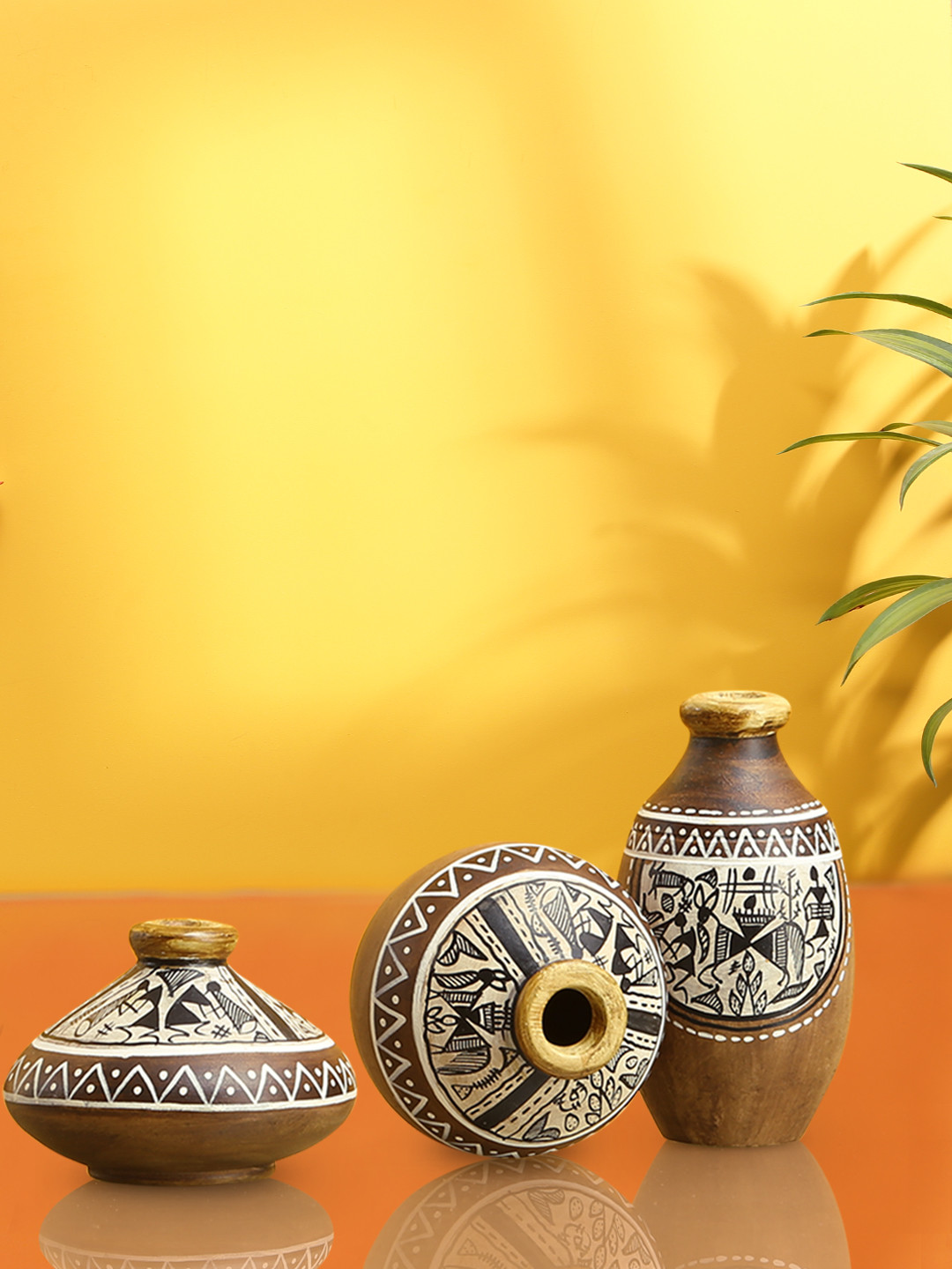 

ExclusiveLane Set of 3 Warli Little Pots Showpiece, Brown