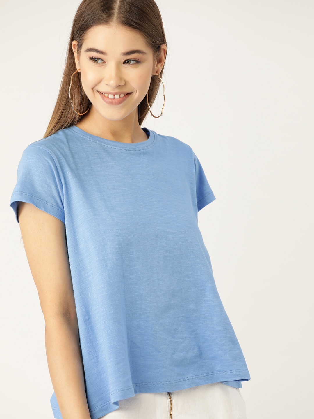 

DressBerry Women Blue Solid Round Neck T-shirt