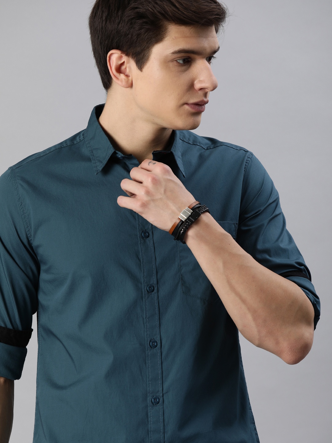 

Roadster Men Teal Blue Cotton Casual Shirt