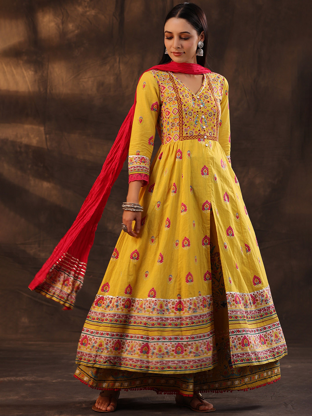 

Juniper Women Yellow Ethnic Print Kurta with Dupatta